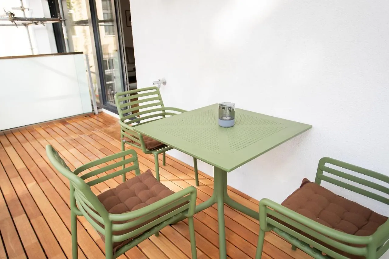 Stilvolle Wohnung mit ruhig gelegenem Balkon Wien Apartment
