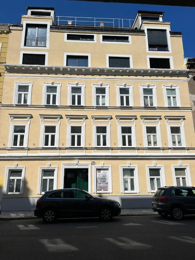 Apartment Stilvolle Wohnung mit ruhig gelegenem Balkon Wien